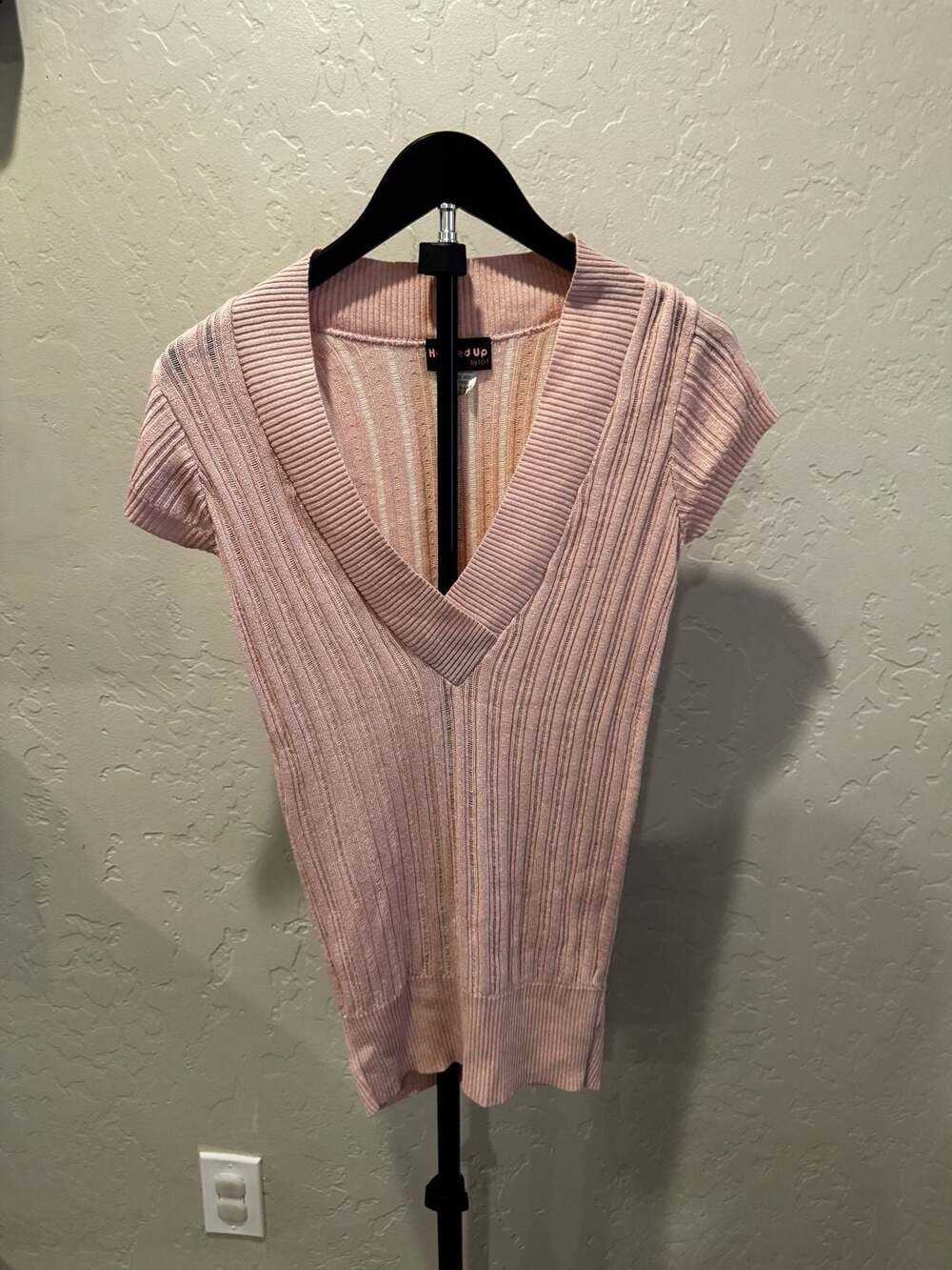 Y2K Hooked Up Soft Pink Preppy Ribbed V-Neck Short Sleeve Top Size S Cottagecore
